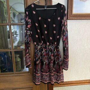 Rue21 Black Paisley Long Sleeve Dress